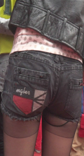 黑丝热裤大屁股OL