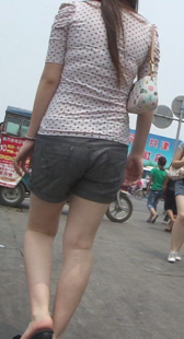 成熟少妇腿好白