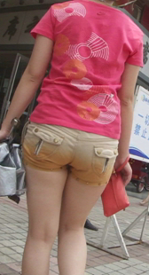 性感包臀热裤白皙大腿