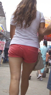 细腰大屁股美腿少妇