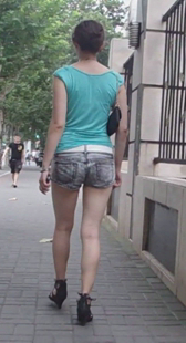 高挑玉腿小少妇