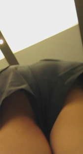 热裤这姿势受不了