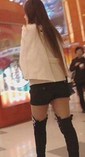 商场高跟玉腿热裤小少妇
