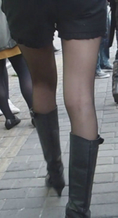 丝袜热裤小少妇