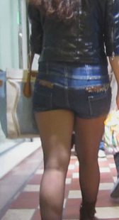 细腰黑丝大屁股少妇