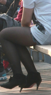 黑丝少妇坐姿性感