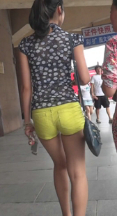 性感黄裤美腿宽臀OL