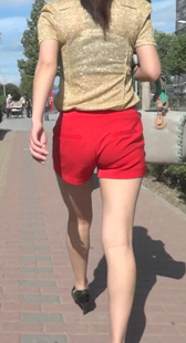 性感少妇白皙大腿超美