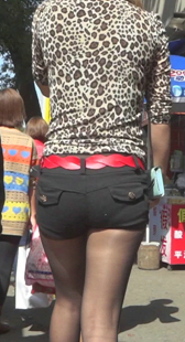 长腿黑丝性感OL