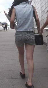 细腿热裤小妹视频