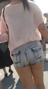 重口味热裤宽臀少妇