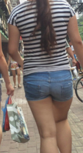 紧身热裤少妇缺少开发