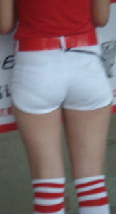 大屁股白紧热裤少女