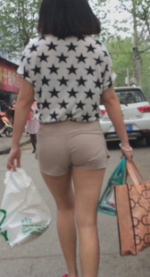 超紧大屁股热裤