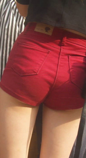 极品少见红色牛仔热裤OL
