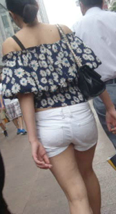 白紧包臀热裤成熟少妇