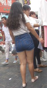 重口味牛仔热裤美少女