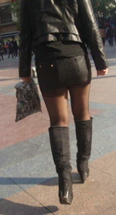 长筒包臀黑丝小少妇