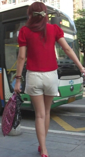 性感美少妇等公交