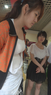 商场小妹都看得惊呆了