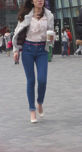 长腿高跟OL很自信