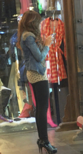 高跟性感打底黑裤少妇