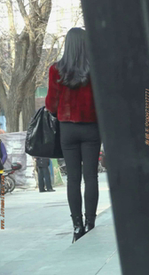 大屁股少妇还玩自拍