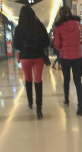 商场红紧裤少妇