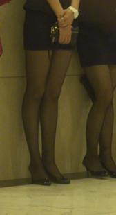 一群夜店美女让你选择