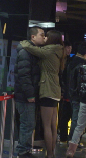 黑丝少女如此开放