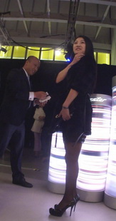 高跟丝袜短裙小少妇