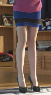 极品短裙裸腿长腿的惊艳洋MM