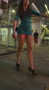 极品绿齐B短裙美腿美女