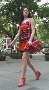 细高跟大长腿美少妇