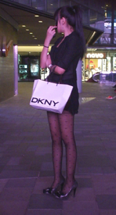 黑丝大长腿包臀小少妇