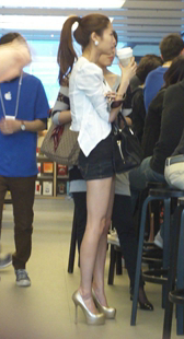 金色高跟大长腿