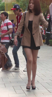 高跟大长腿美少妇