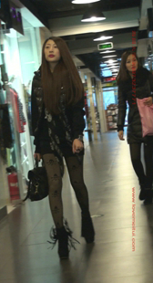 性感丝袜红唇少妇