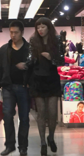 成熟少妇还穿得这么性感