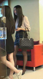 靓丽黑丝长腿OL