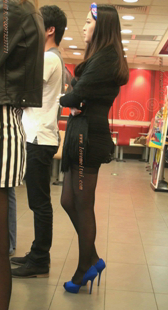 商场细高跟黑丝