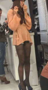 服装店黑丝少妇