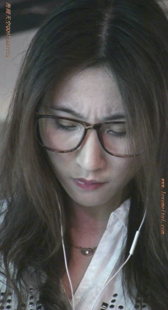 黑丝小少妇来个特写