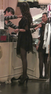 性感黑丝黑裙少妇