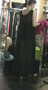 黑色长裙隐约性感