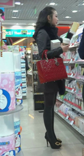 商场高跟丝袜长腿少妇