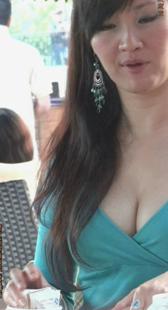 有事业线的女人