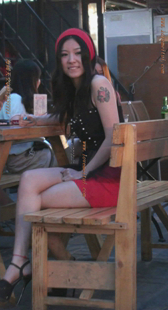 红裙小少妇夹好紧