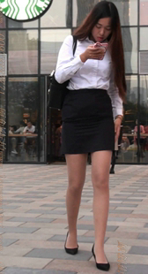 OL装的肉丝黑高跟的MM