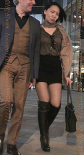 黑丝高靴的丰满少妇勾引老外成功